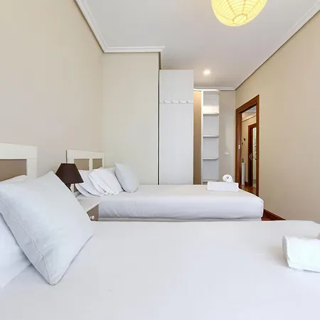 Acogedor En Con Garaje Y Terraza, 2 Y 2 Banos * Gernika-Lumo