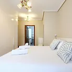 Acogedor En Con Garaje Y Terraza, 2 Y 2 Banos Apartment