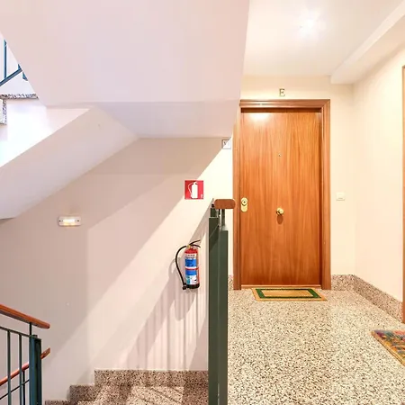 Acogedor En Con Garaje Y Terraza, 2 Y 2 Banos Apartman *