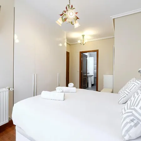 Appartement Acogedor En Con Garaje Y Terraza, 2 Y 2 Banos *